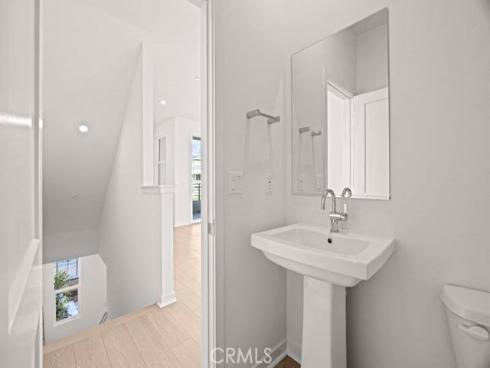 107  S Laxore  403  Street, Anaheim, CA