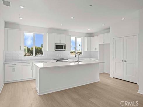 107  S Laxore  403  Street, Anaheim, CA