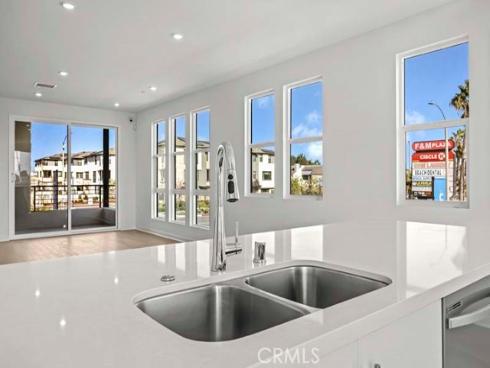 107  S Laxore  403  Street, Anaheim, CA