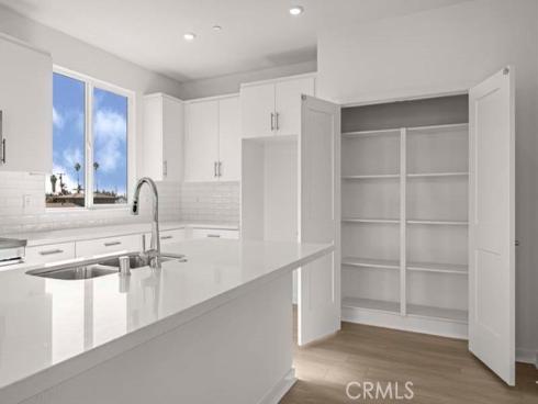 107  S Laxore  403  Street, Anaheim, CA