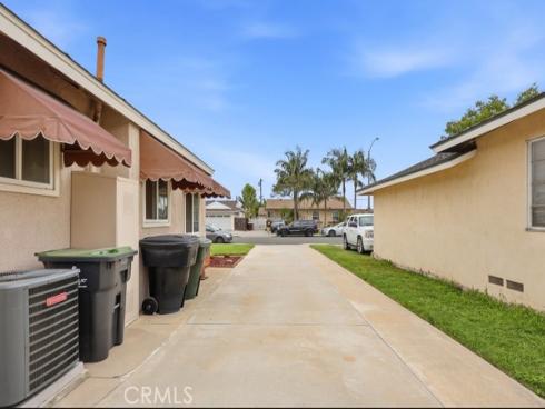 1235 E Eastwood  , Anaheim, CA