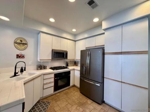 992 S Country Glen Way  , Anaheim, CA