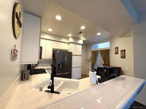 992 S Country Glen Way  , Anaheim, CA