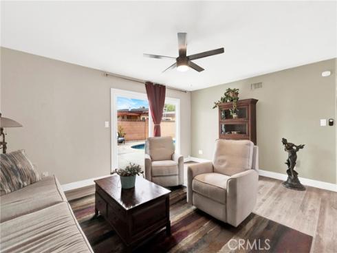 122 N Carousel , Anaheim, CA