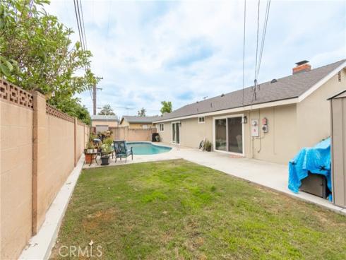 122 N Carousel , Anaheim, CA