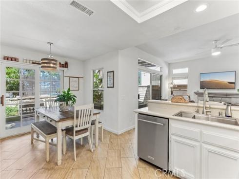 527 S Morningstar Drive, Anaheim, CA
