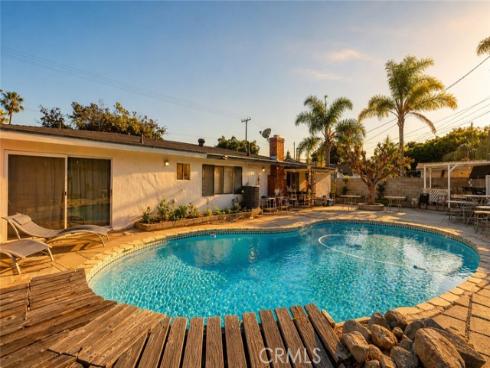 1705 E Vermont , Anaheim, CA
