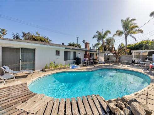 1705 E Vermont , Anaheim, CA