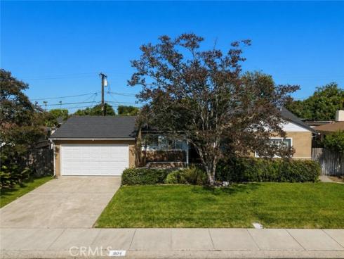 824 N. Redondo E E