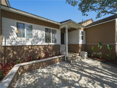 824 N Redondo E , Anaheim, CA
