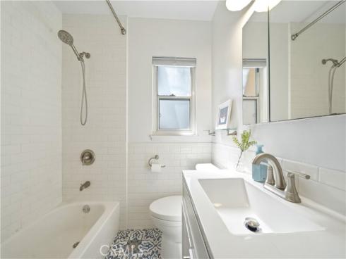 824 N Redondo E , Anaheim, CA