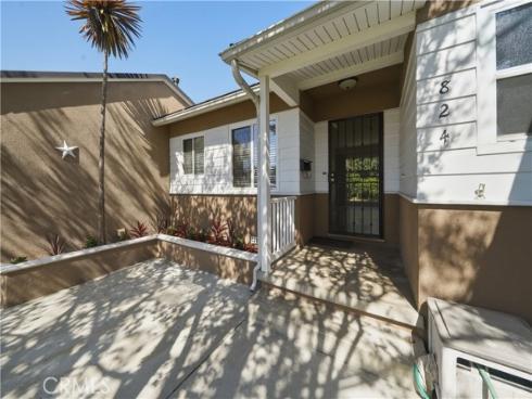 824 N Redondo E , Anaheim, CA