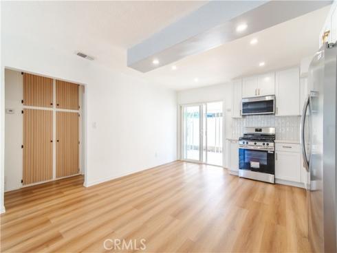 1152 N. West 50