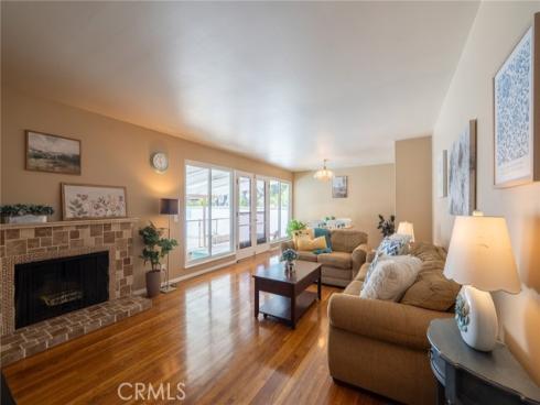1534 W Edithia , Anaheim, CA