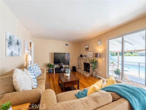 1534 W Edithia , Anaheim, CA