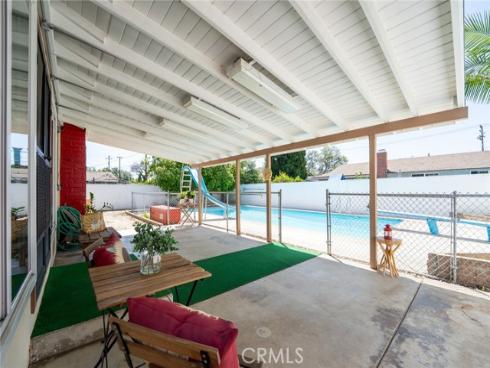 1534 W Edithia , Anaheim, CA