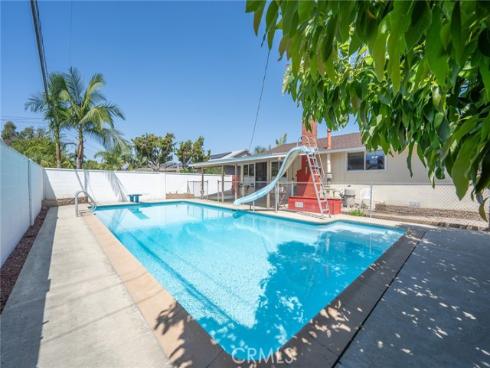 1534 W Edithia , Anaheim, CA
