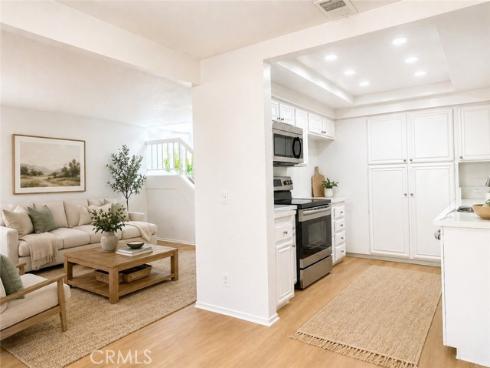 961 W Lamark , Anaheim, CA
