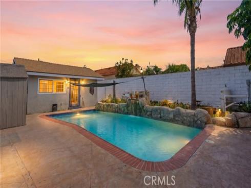 1214 N Holly , Anaheim, CA