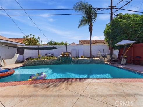 1214 N Holly , Anaheim, CA