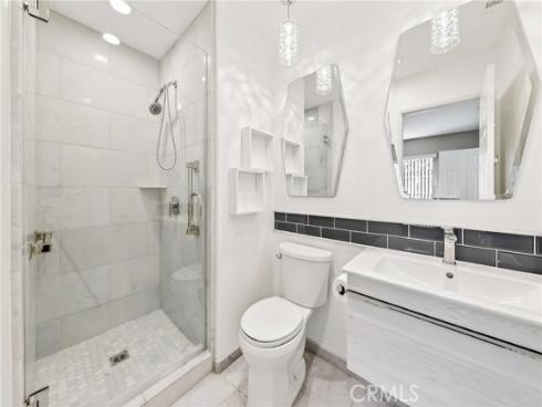 512 S Hollydale , Anaheim, CA