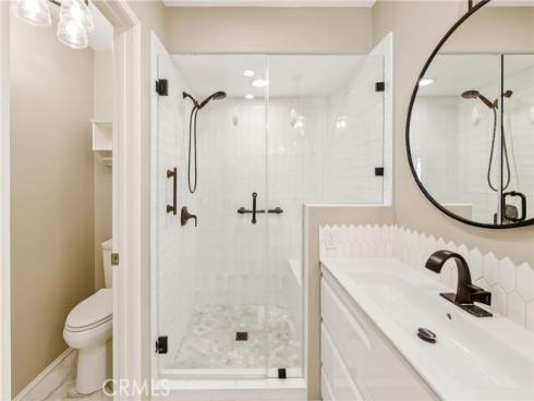 512 S Hollydale , Anaheim, CA