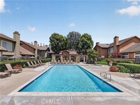 512 S Hollydale , Anaheim, CA