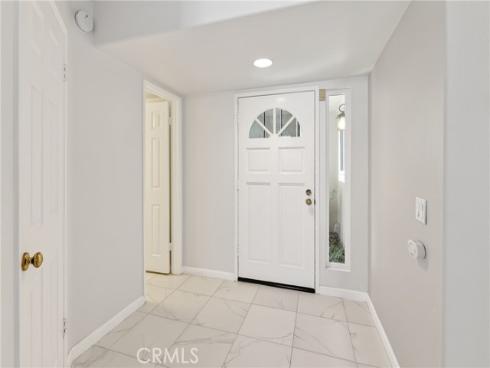512 S Hollydale , Anaheim, CA
