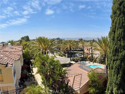 1000 S Volterra , Anaheim, CA