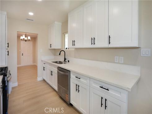 1504 W Kimberly Avenue, Anaheim, CA