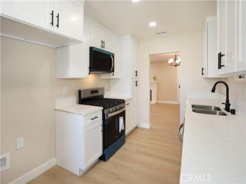 1504 W Kimberly Avenue, Anaheim, CA