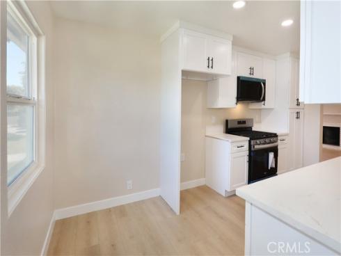 1504 W Kimberly Avenue, Anaheim, CA