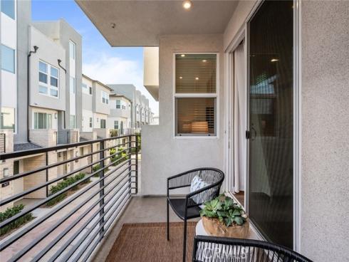 1531 W Cara Dr , Anaheim, CA