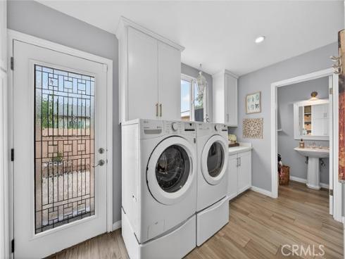 1209 S East Gates , Anaheim, CA