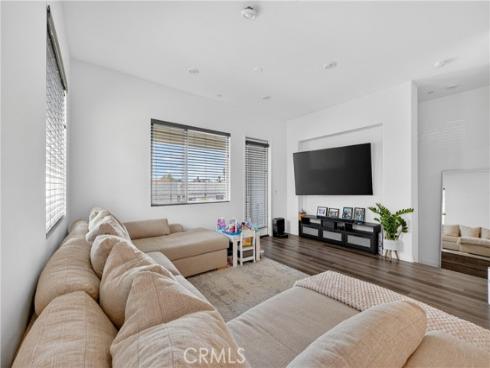 1892 S Westside 66 Drive, Anaheim, CA