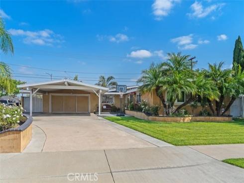 2113 W. Niobe