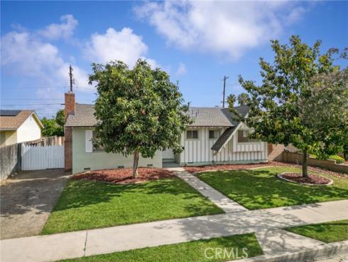 1331 E Banyan  , Anaheim, CA