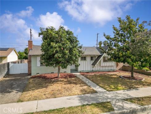 1331 E Banyan  , Anaheim, CA