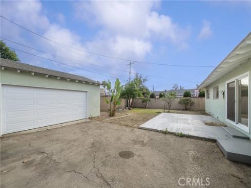 1331 E Banyan  , Anaheim, CA