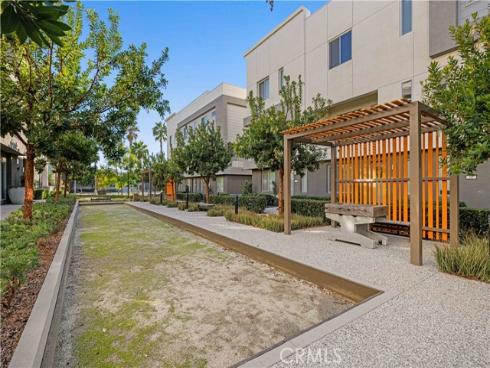 1891 S Union 99 , Anaheim, CA