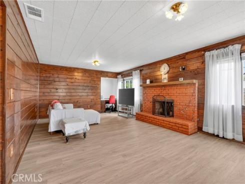 2056 W Random , Anaheim, CA