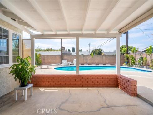 2056 W Random , Anaheim, CA