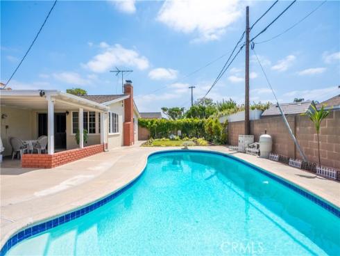 2056 W Random , Anaheim, CA