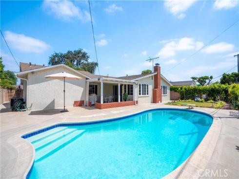2056 W Random , Anaheim, CA