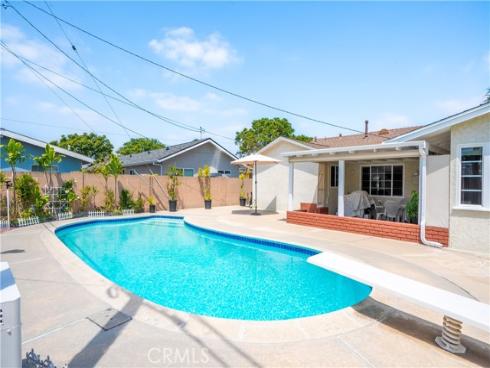 2056 W Random , Anaheim, CA