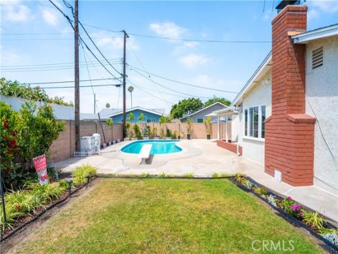 2056 W Random , Anaheim, CA