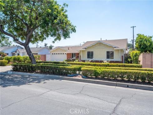 2056 W Random , Anaheim, CA