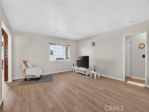 2056 W Random , Anaheim, CA