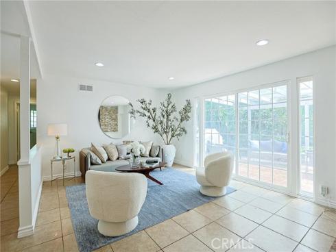 990 S Siet Place, Anaheim, CA