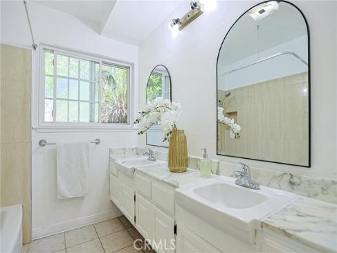 990 S Siet Place, Anaheim, CA